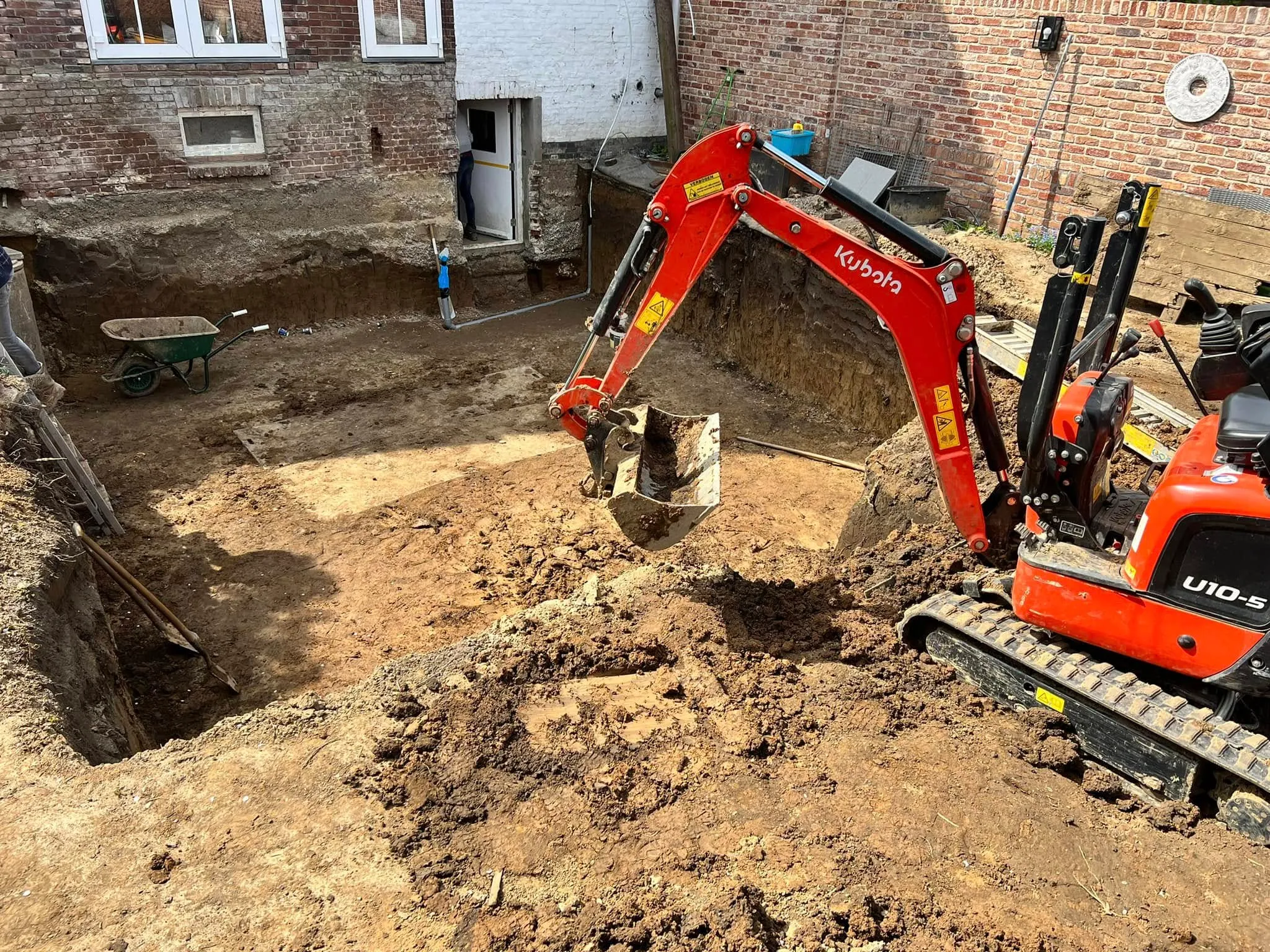 Bouwput uitgraven bij een woning