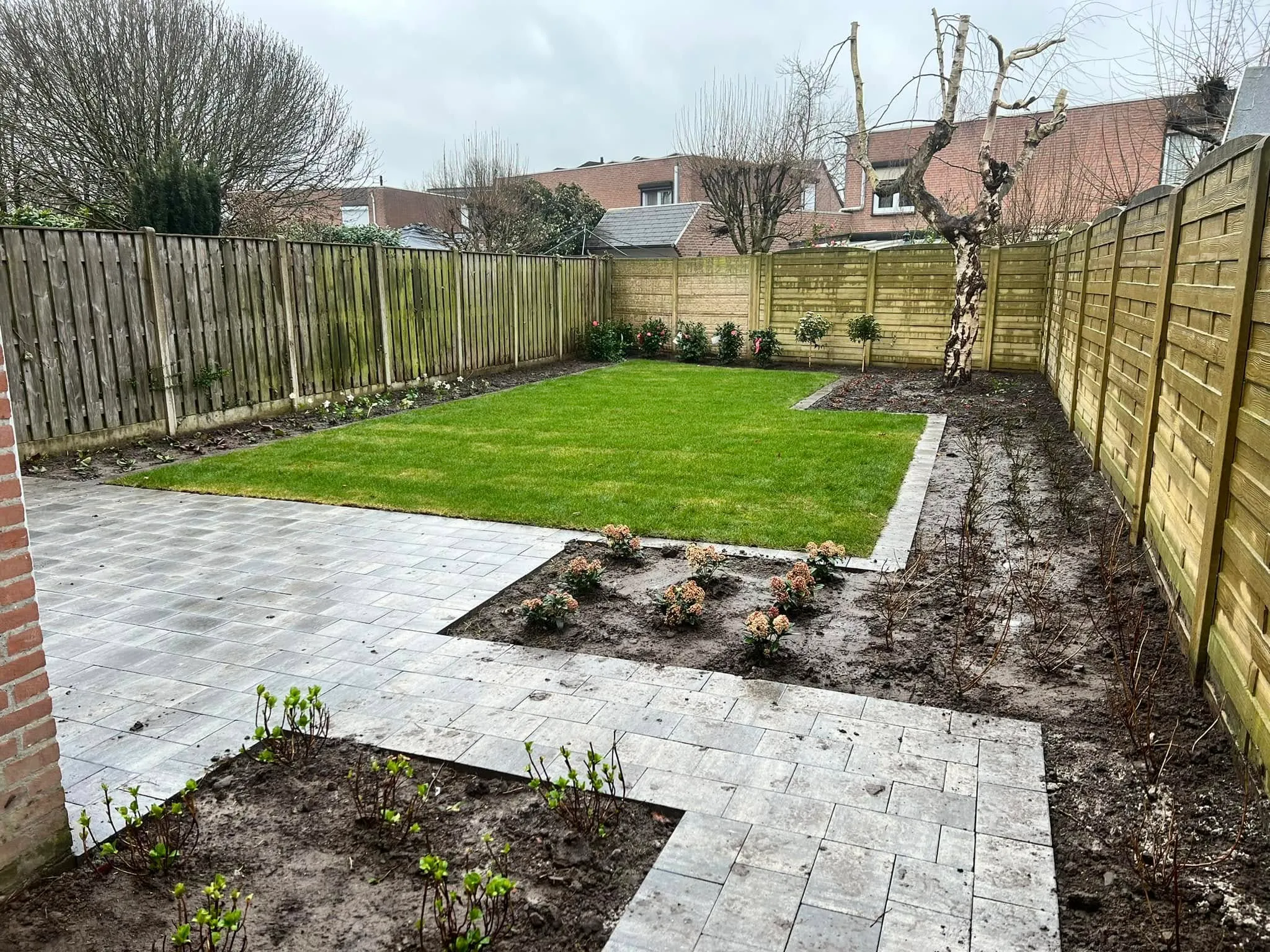 Tegelpad met verse borders